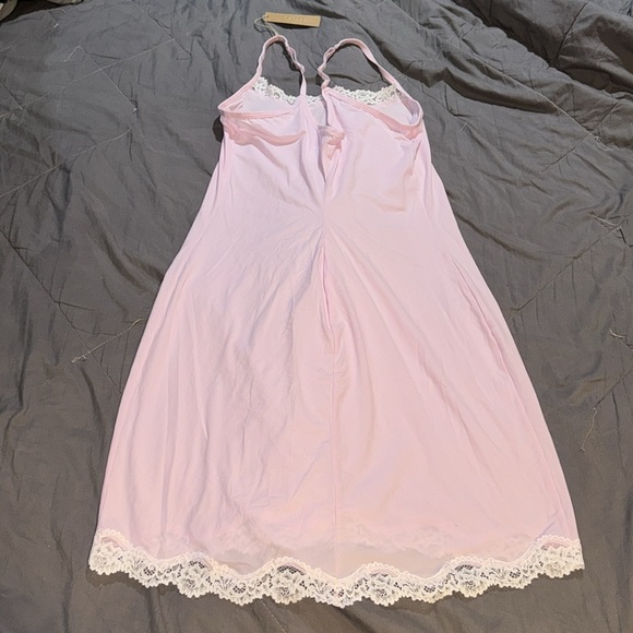 Skims fits everybody laced slip dress ‘cherry blossom’ RARE!!!! LIMITED EDITION - Picture 4 of 9